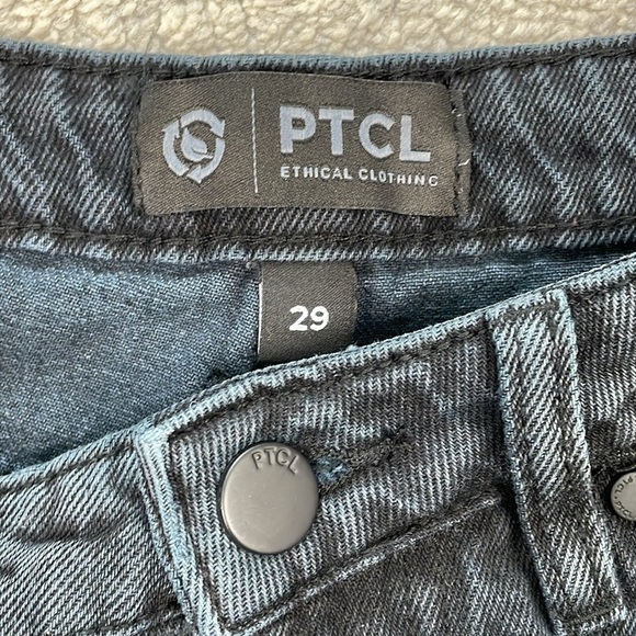 New PTCL Dahlia High Rise 90s Straight Leg Distressed Destroyed Jeans Sz 29 - Picture 10 of 14